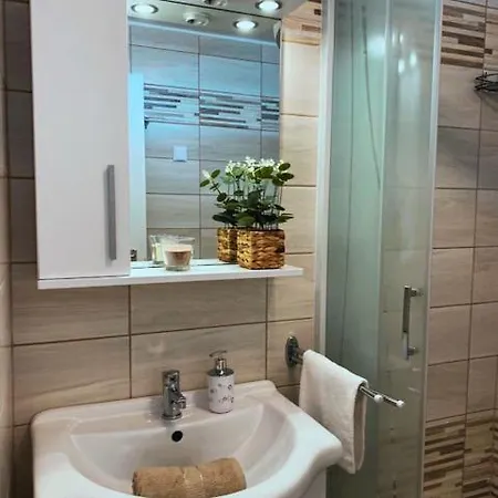 Mikszath Apartman Apartment Balatonfured